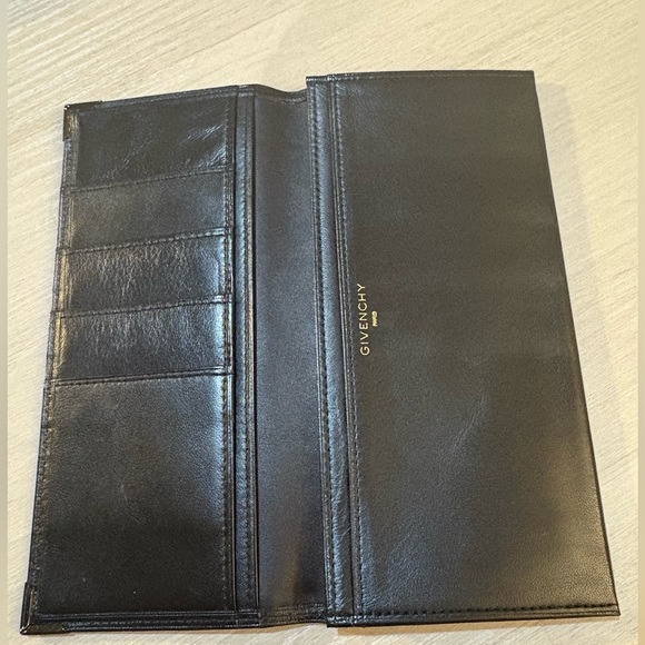 Givenchy Black Leather wallet, excellent condition - Picture 1 of 11
